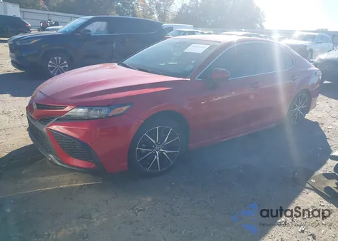 2021 Toyota Camry Se z USA, uszkodzony, nr VIN 4T1G11AK8MU465766